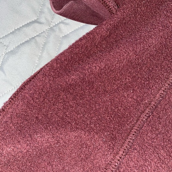 Sweater - Picture 4 of 4